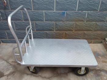 多功能加厚鋼板平板車 堅固耐用的折疊拖車與靜音手推車解決方案